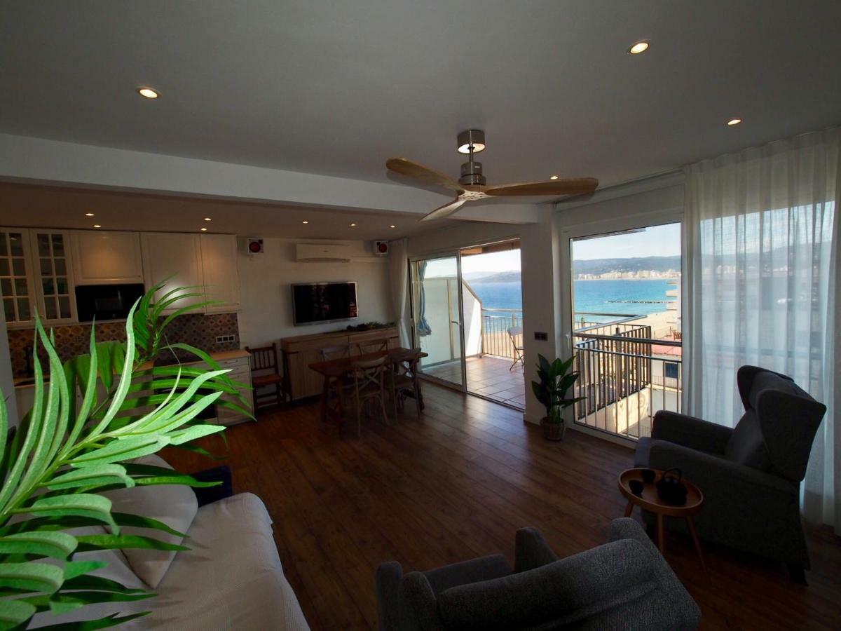 Seafront Apartment In Palamos Exterior photo